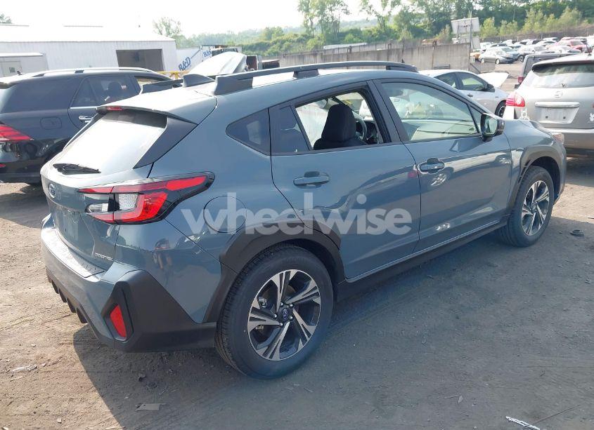 Photo 4 of 2024 Subaru Crosstrek PREMIUM (VIN JF2GUADC6R8910085)