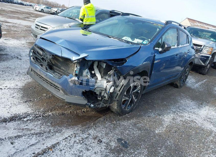 Photo 2 of 2024 Subaru Crosstrek PREMIUM (VIN JF2GUADC6RH258648)