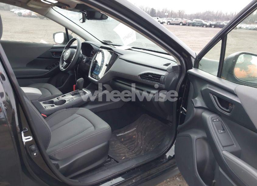 Photo 5 of 2024 Subaru Crosstrek PREMIUM (VIN JF2GUADC6RH334854)