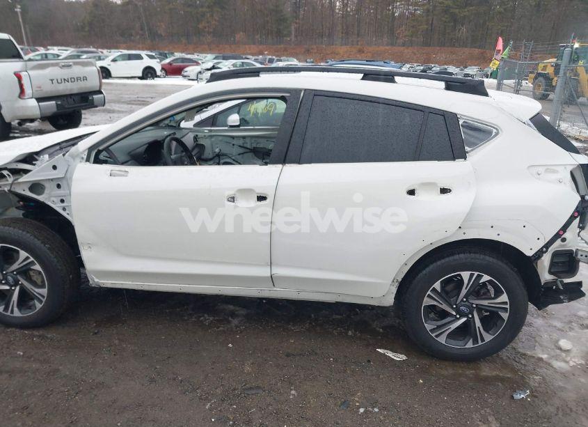 Photo 14 of 2024 Subaru Crosstrek PREMIUM (VIN JF2GUADC7R8212410)
