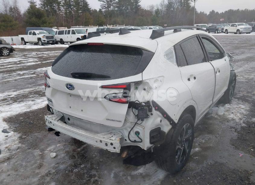 Photo 4 of 2024 Subaru Crosstrek PREMIUM (VIN JF2GUADC7R8212410)