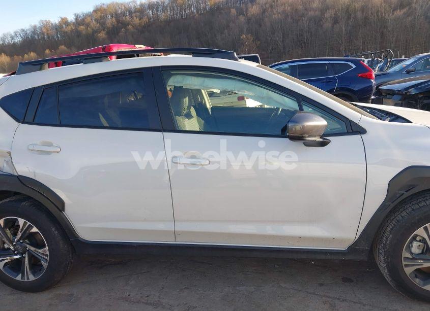Photo 13 of 2024 Subaru Crosstrek PREMIUM (VIN JF2GUADC7R8397087)