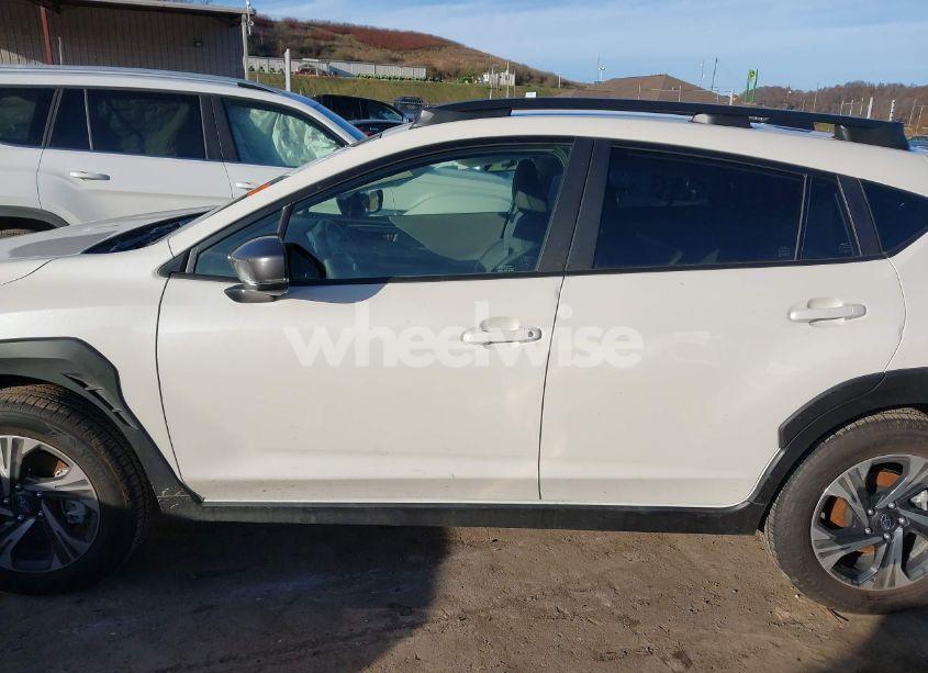 Photo 14 of 2024 Subaru Crosstrek PREMIUM (VIN JF2GUADC7R8397087)