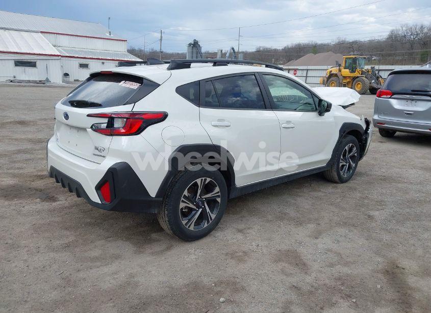 Photo 4 of 2024 Subaru Crosstrek PREMIUM (VIN JF2GUADC8R8269053)