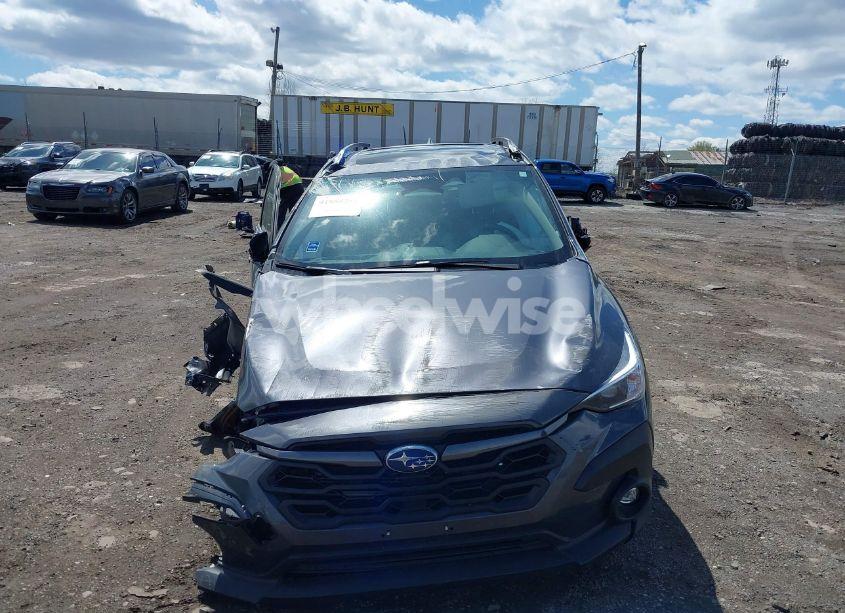 Photo 13 of 2024 Subaru Crosstrek PREMIUM (VIN JF2GUADC8R8293062)
