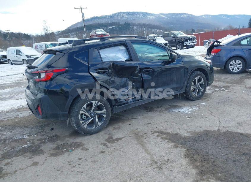 Photo 4 of 2024 Subaru Crosstrek PREMIUM (VIN JF2GUADC8R8850116)