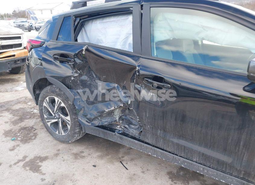 Photo 6 of 2024 Subaru Crosstrek PREMIUM (VIN JF2GUADC8R8850116)