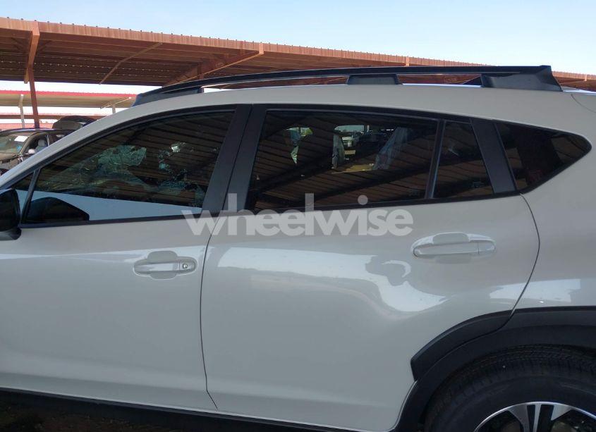 Photo 14 of 2024 Subaru Crosstrek PREMIUM (VIN JF2GUADC8RH371288)