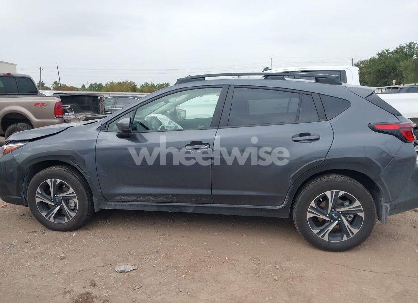 Photo 14 of 2024 Subaru Crosstrek PREMIUM (VIN JF2GUADC9R8881004)