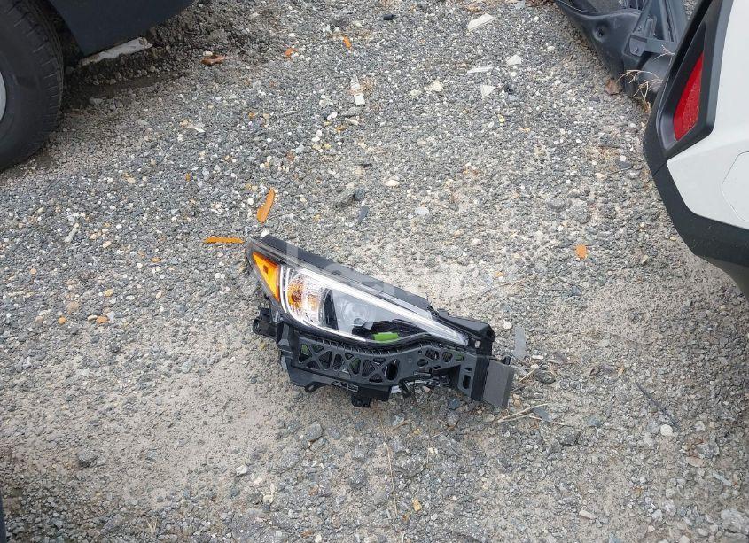 Photo 12 of 2024 Subaru Crosstrek PREMIUM (VIN JF2GUADCXR8264775)