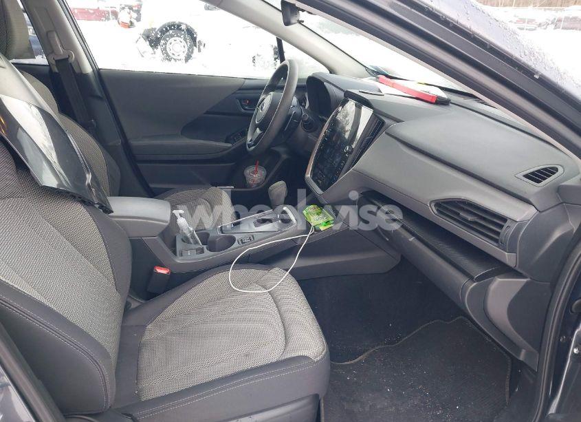 Photo 5 of 2024 Subaru Crosstrek PREMIUM (VIN JF2GUADCXR8273959)