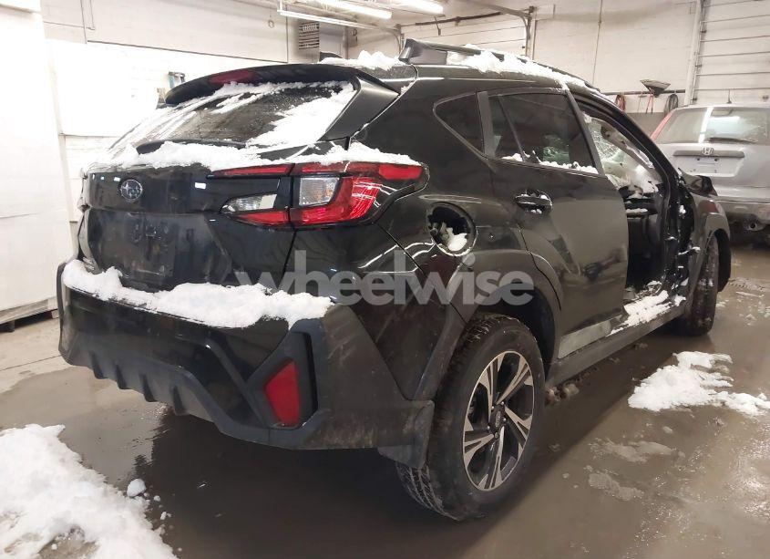 Photo 4 of 2024 Subaru Crosstrek PREMIUM (VIN JF2GUADCXR8881061)