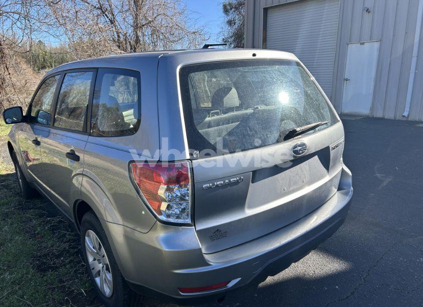 Photo 3 of 2009 Subaru Forester N/A (VIN JF2SH61609H704710)