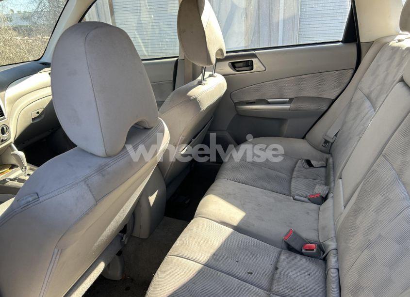 Photo 8 of 2009 Subaru Forester N/A (VIN JF2SH61609H704710)