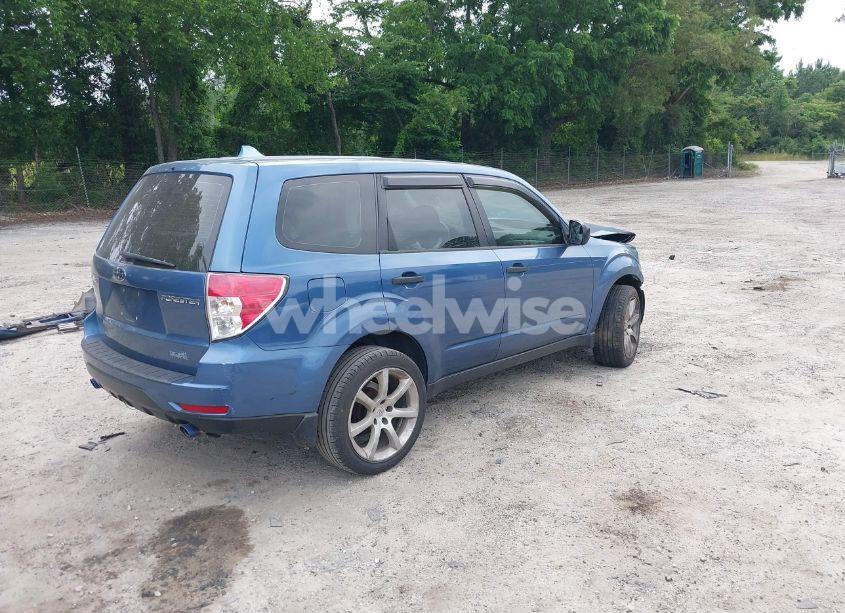 Photo 4 of 2009 Subaru Forester 2.5X (VIN JF2SH61609H704738)