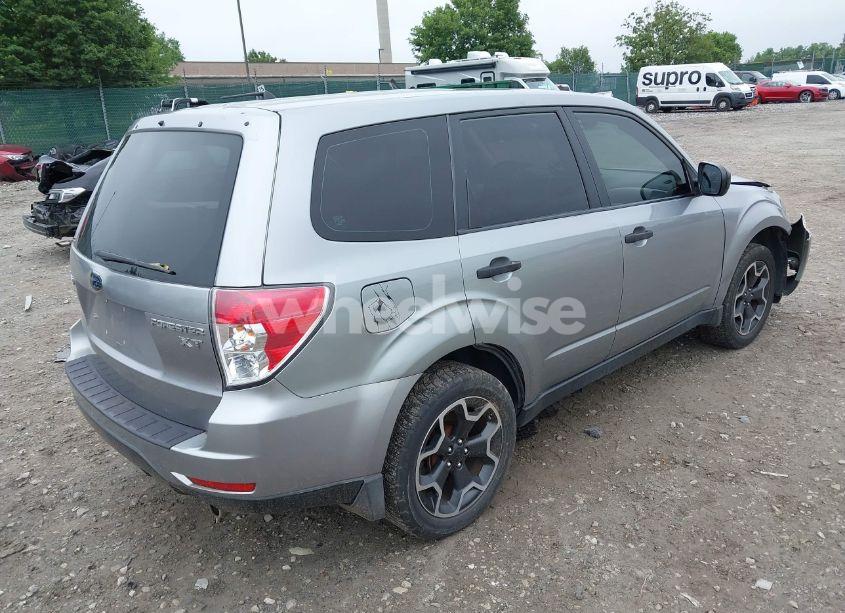 Photo 4 of 2009 Subaru Forester 2.5X (VIN JF2SH61609H761263)