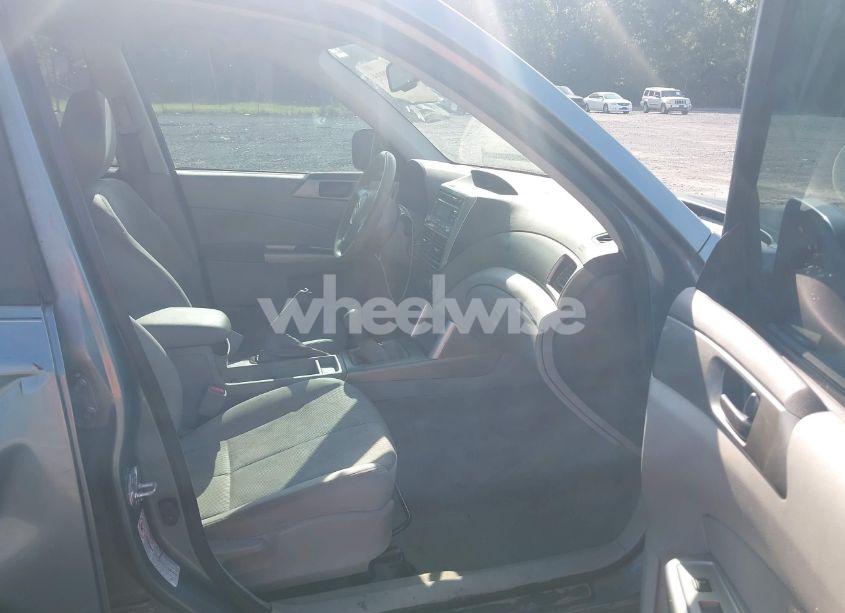 Photo 5 of 2009 Subaru Forester 2.5X (VIN JF2SH61619G790048)