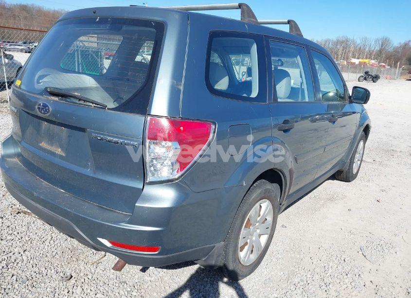 Photo 4 of 2009 Subaru Forester 2.5X (VIN JF2SH61619H759554)