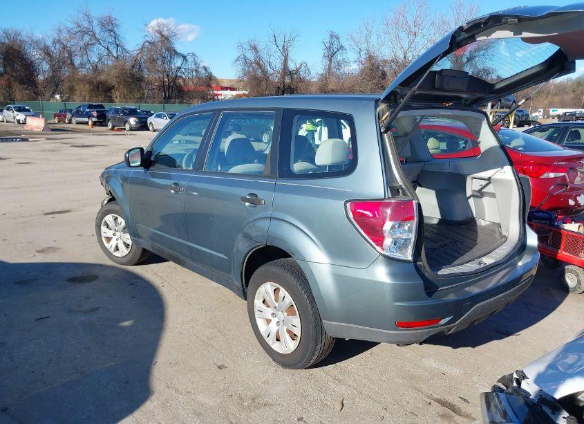 Photo 3 of 2009 Subaru Forester 2.5X (VIN JF2SH61629G735625)