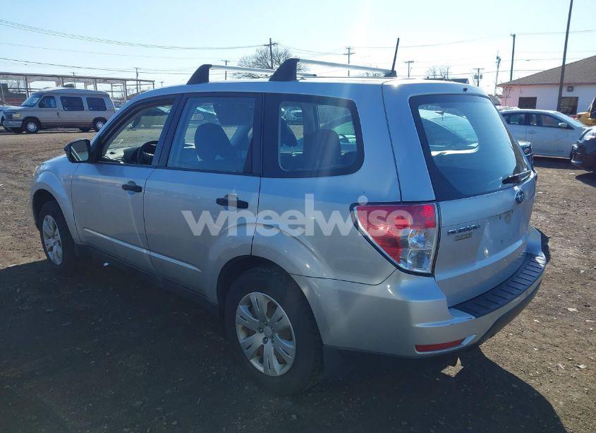 Photo 3 of 2009 Subaru Forester 2.5X (VIN JF2SH61629H777786)