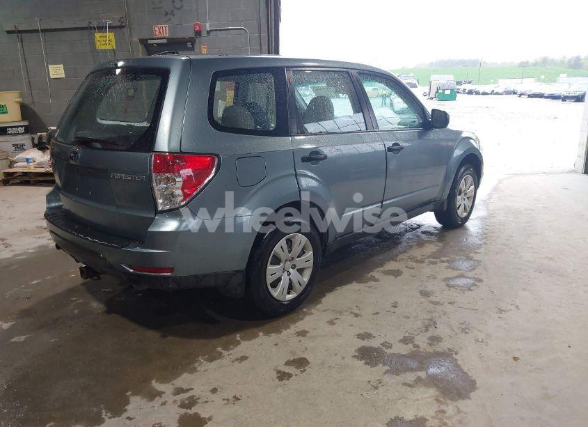 Photo 4 of 2009 Subaru Forester 2.5X (VIN JF2SH61639H770183)