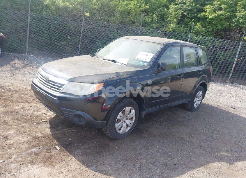 Photo 2 of 2009 Subaru Forester 2.5X (VIN JF2SH61649H747835)