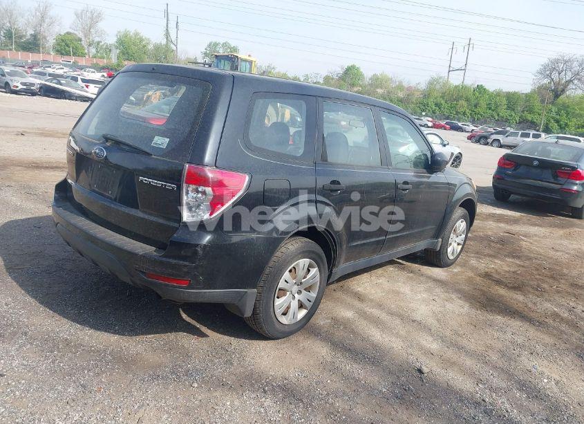 Photo 4 of 2009 Subaru Forester 2.5X (VIN JF2SH61649H747835)