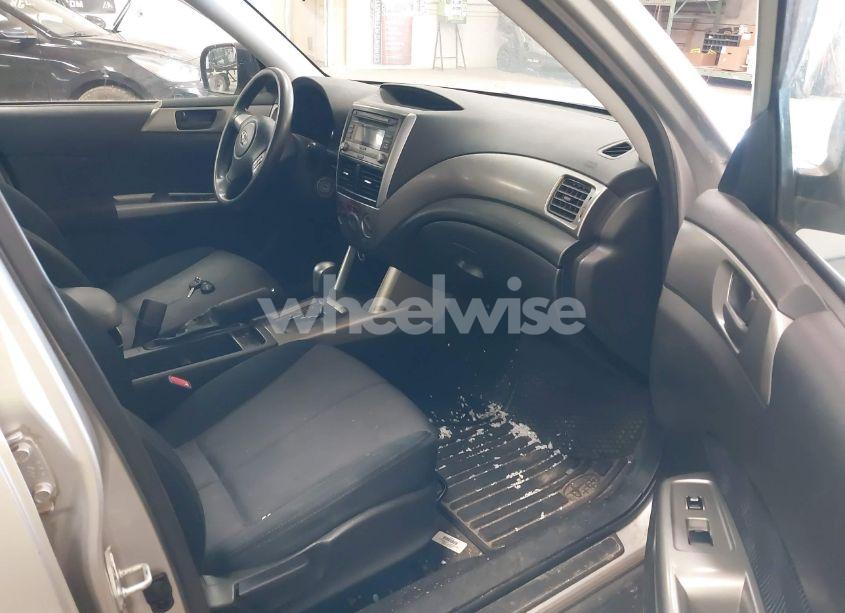 Photo 5 of 2009 Subaru Forester 2.5X (VIN JF2SH61649H772721)