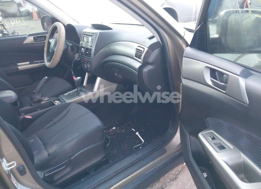 Photo 5 of 2009 Subaru Forester 2.5X (VIN JF2SH61649H793472)