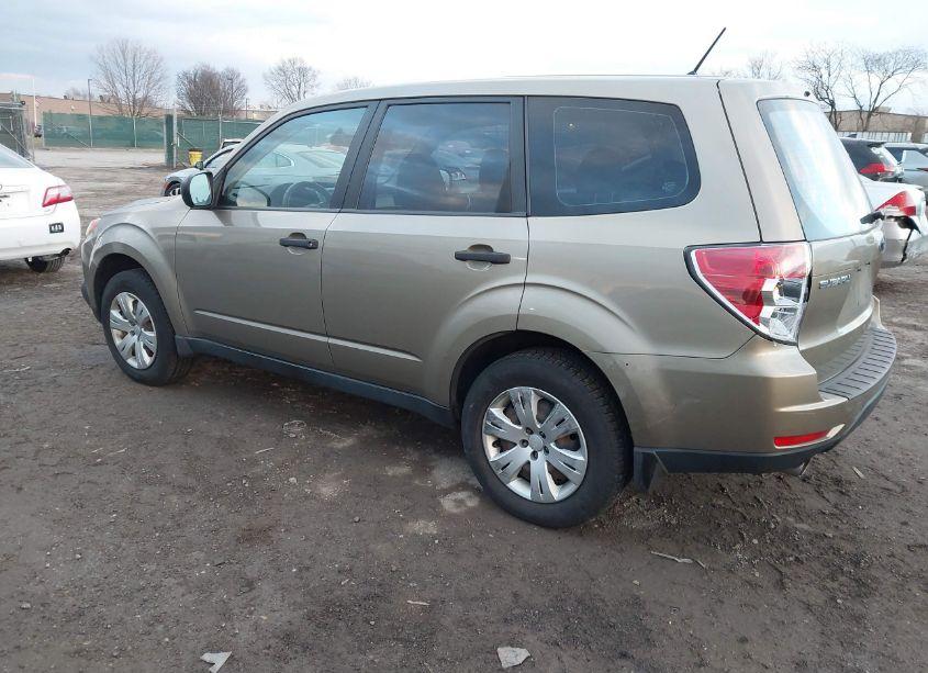 Photo 3 of 2009 Subaru Forester 2.5X (VIN JF2SH61659H704038)
