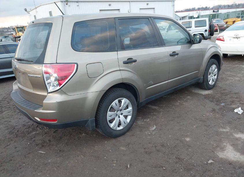 Photo 4 of 2009 Subaru Forester 2.5X (VIN JF2SH61659H704038)