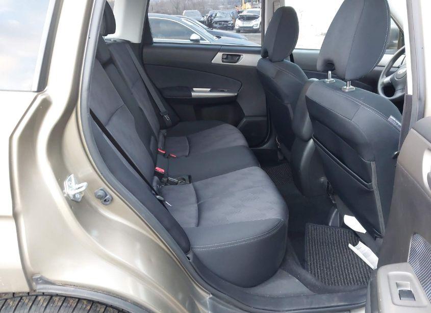 Photo 8 of 2009 Subaru Forester 2.5X (VIN JF2SH61659H704038)