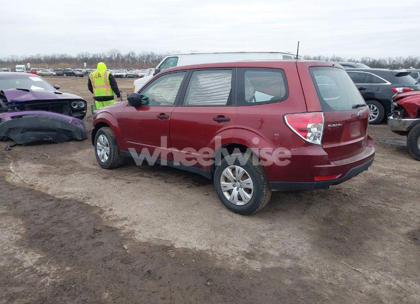 Photo 3 of 2009 Subaru Forester 2.5X (VIN JF2SH61659H722927)