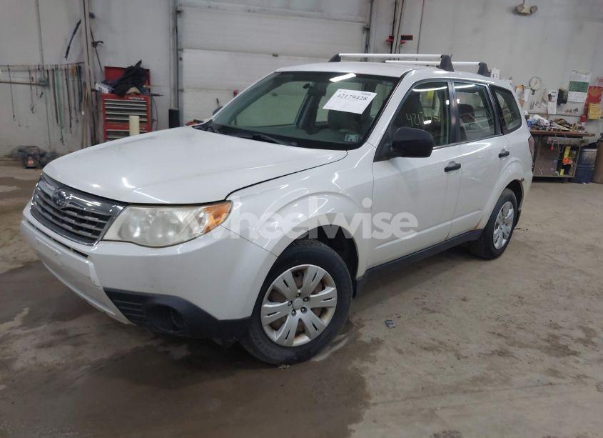 Photo 2 of 2009 Subaru Forester 2.5X (VIN JF2SH61669G717547)