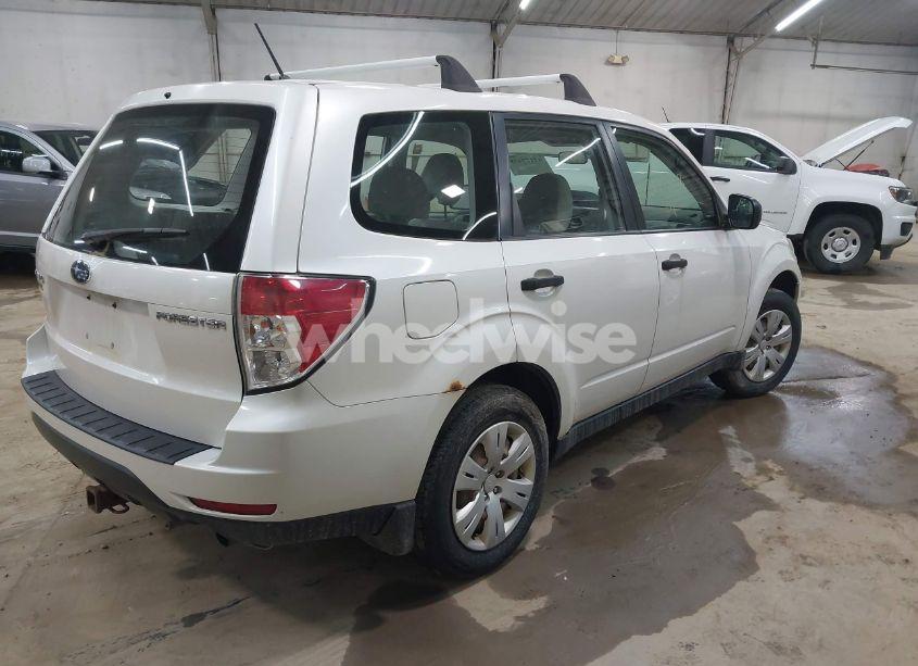 Photo 4 of 2009 Subaru Forester 2.5X (VIN JF2SH61669G717547)