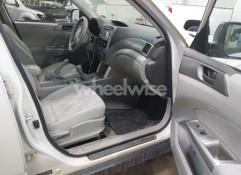 Photo 5 of 2009 Subaru Forester 2.5X (VIN JF2SH61669G717547)