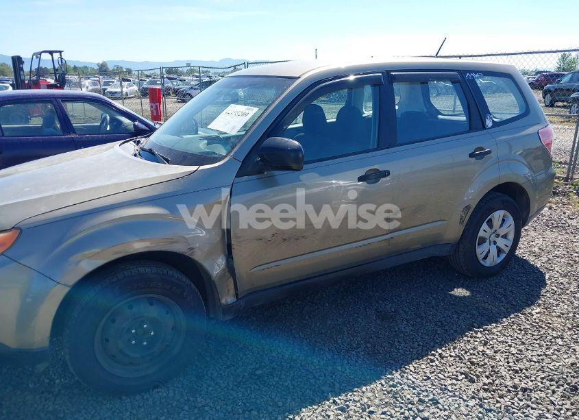 Photo 6 of 2009 Subaru Forester 2.5X (VIN JF2SH61669G719010)