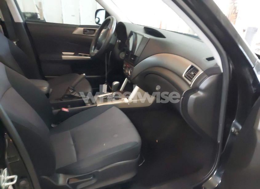 Photo 5 of 2009 Subaru Forester 2.5X (VIN JF2SH61679H759039)