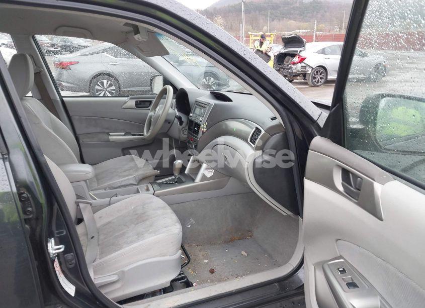 Photo 5 of 2009 Subaru Forester 2.5X (VIN JF2SH61679H771465)