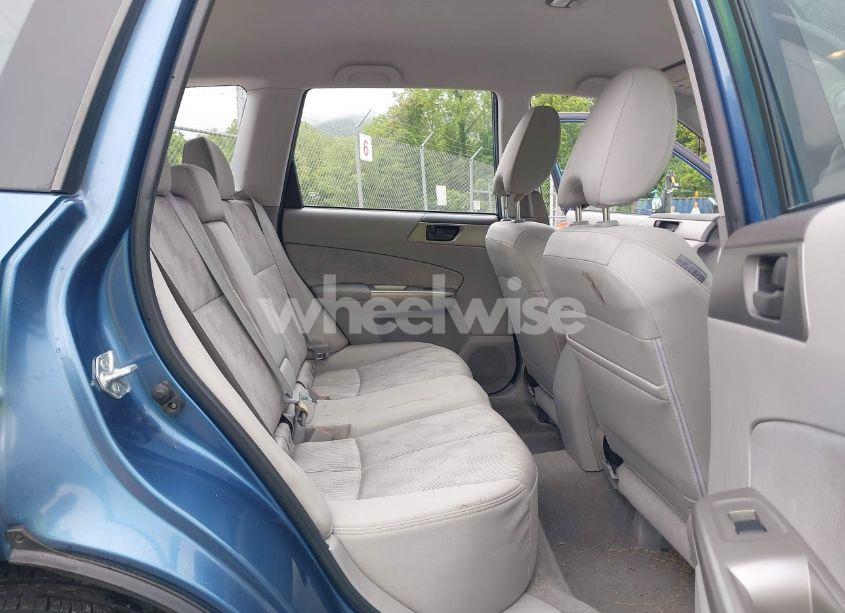 Photo 8 of 2009 Subaru Forester 2.5X (VIN JF2SH61689H725207)