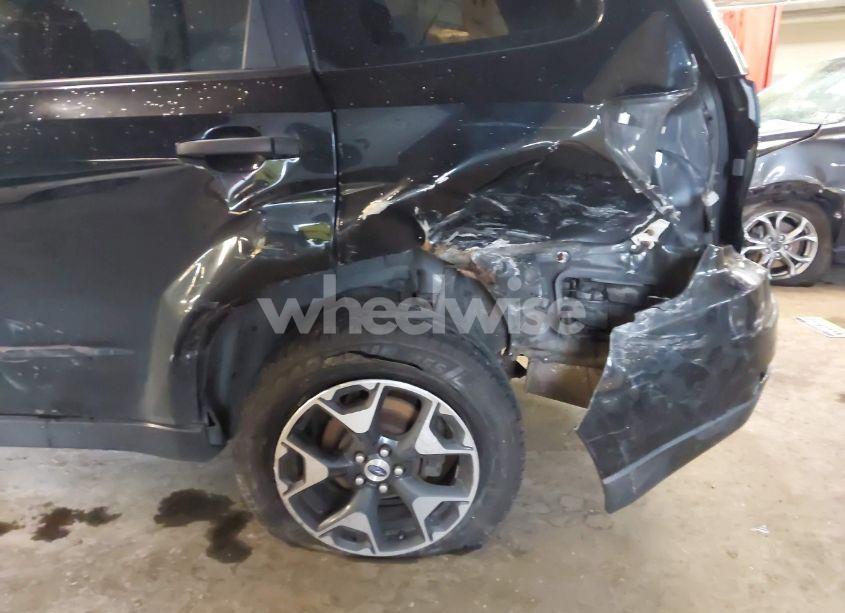 Photo 6 of 2009 Subaru Forester 2.5X (VIN JF2SH61689H769918)