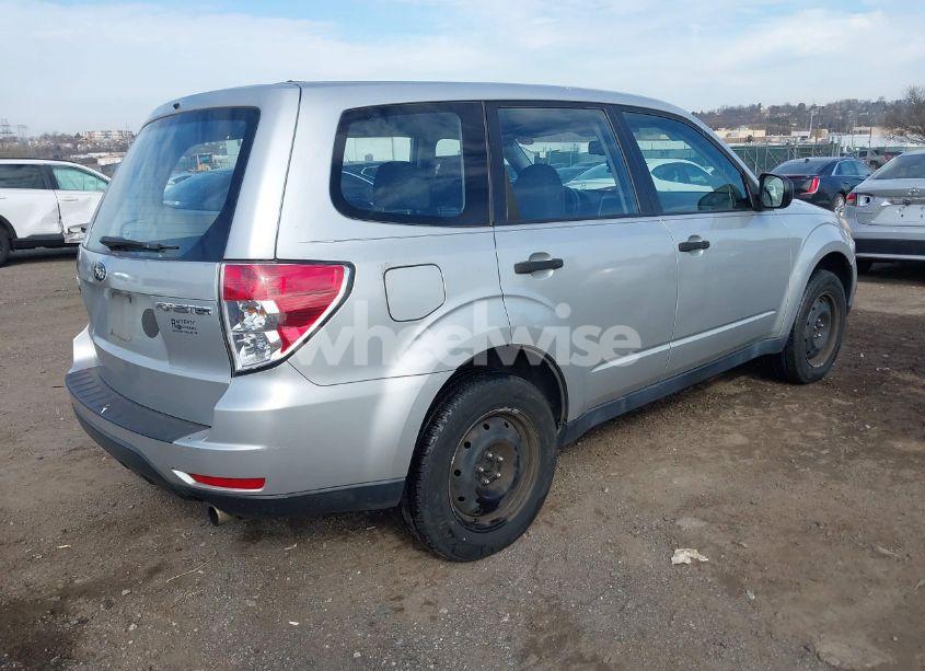 Photo 4 of 2009 Subaru Forester 2.5X (VIN JF2SH61699H700297)