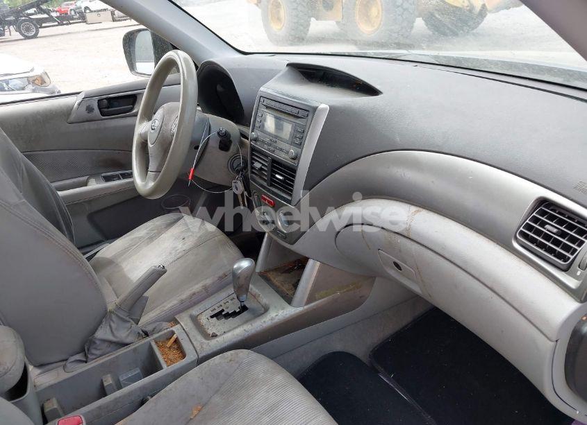 Photo 5 of 2009 Subaru Forester 2.5X (VIN JF2SH61699H721893)