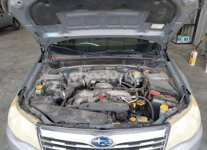 Photo 10 of 2009 Subaru Forester 2.5X (VIN JF2SH61699H778126)