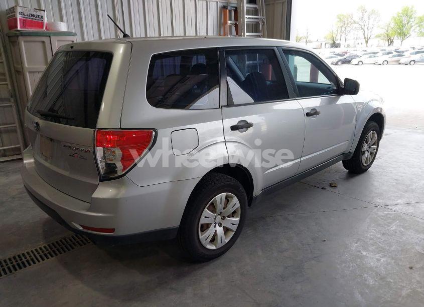 Photo 4 of 2009 Subaru Forester 2.5X (VIN JF2SH61699H778126)