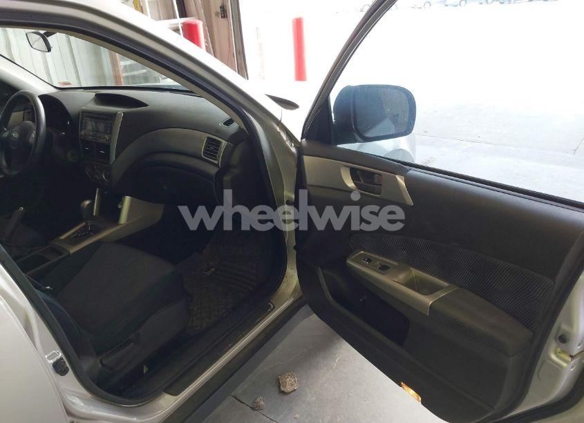 Photo 5 of 2009 Subaru Forester 2.5X (VIN JF2SH61699H778126)