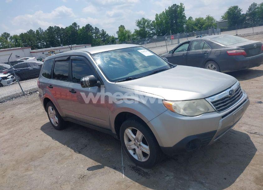 2009 Subaru Forester 2.5X (VIN JF2SH616X9H718811) main photo