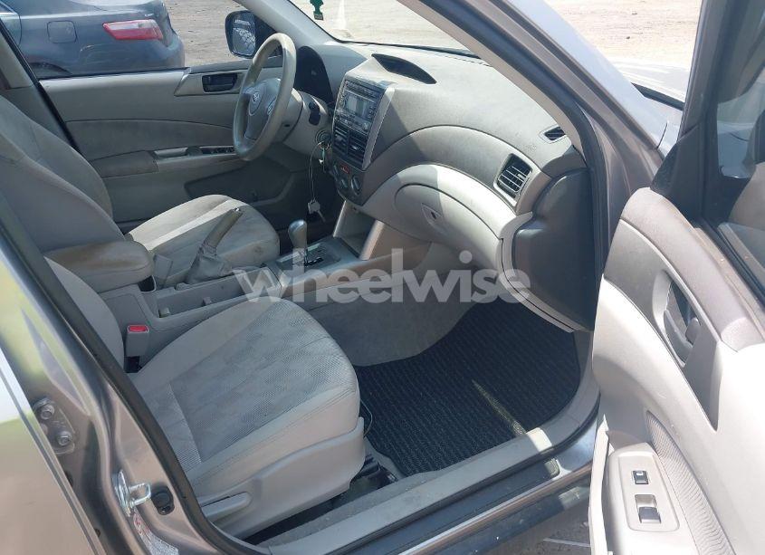 Photo 5 of 2009 Subaru Forester 2.5X (VIN JF2SH616X9H718811)