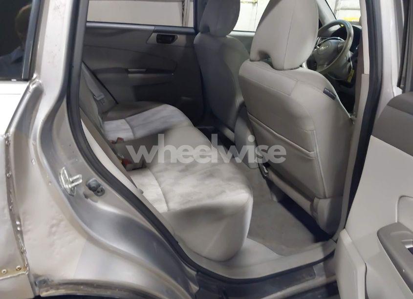 Photo 8 of 2009 Subaru Forester 2.5X (VIN JF2SH616X9H780810)