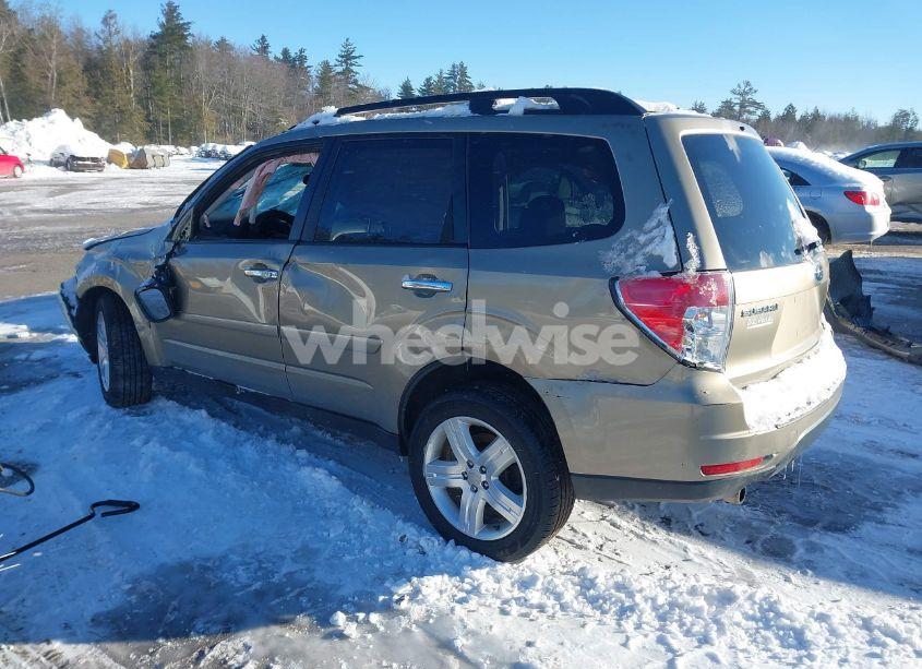 Photo 3 of 2009 Subaru Forester 2.5X (VIN JF2SH63609H704400)